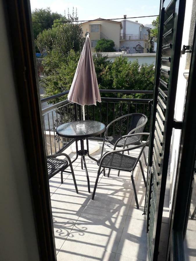 Apartmani Petrija Прчань Екстер'єр фото